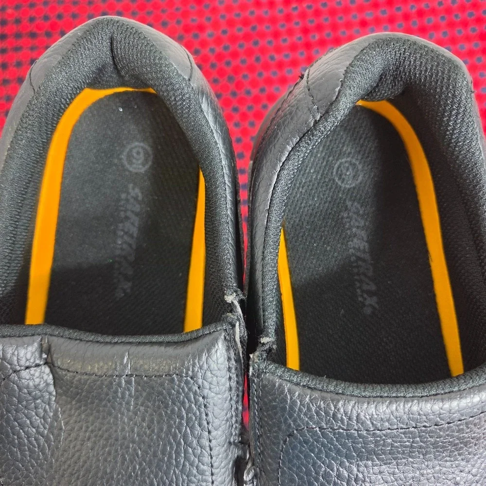 Safetrax Mens sz 9 Work Shoes Faux Leather Non Slip Black Loafers NWOB